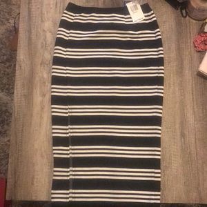 Oliviacious pencil skirt